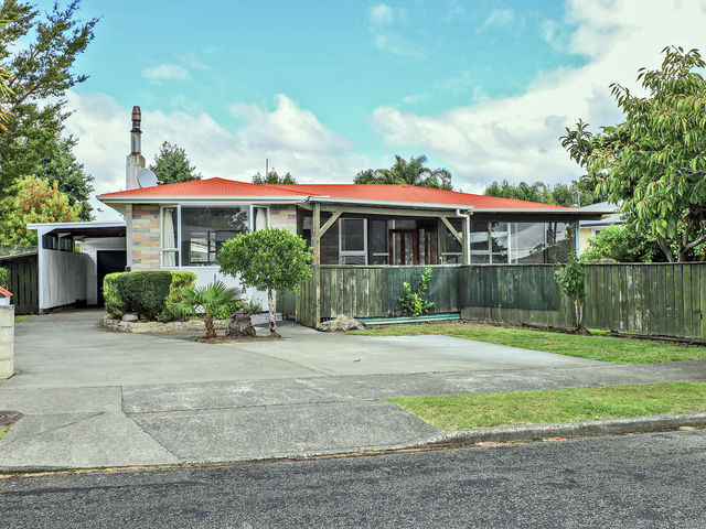 18 Elliott Crescent Havelock North