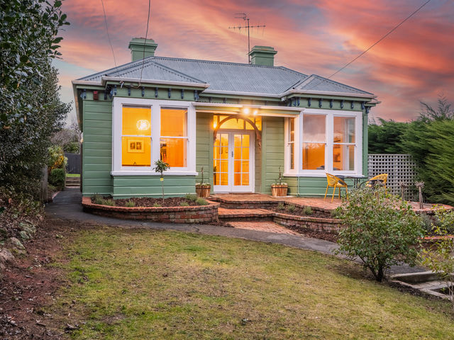 74 Preston Crescent Belleknowes