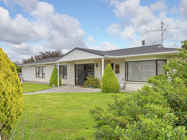 8 Greenaway Place Martinborough