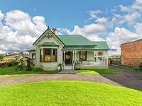 photo property thumbnail