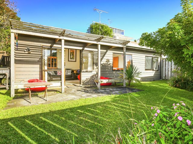 16A Godden Crescent Mission Bay