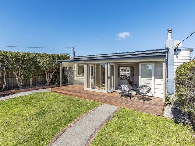 13 Tarawera Road Johnsonville