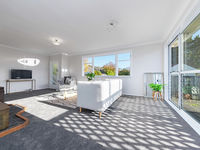 photo property thumbnail