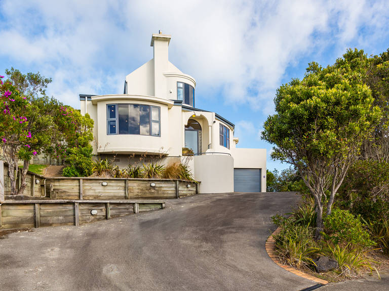 10 Signallers Grove Strathmore Park