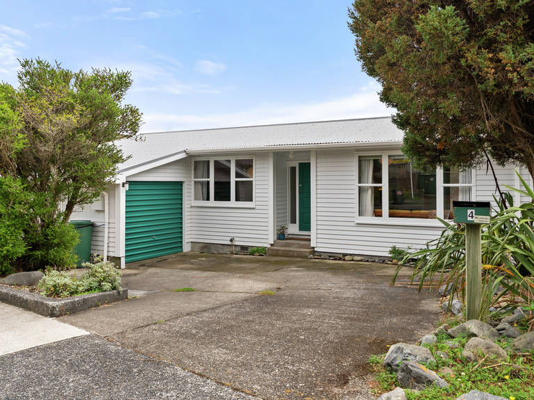 4 Camrose Grove Kingston