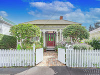 photo property thumbnail