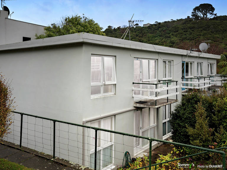 9/306 Karori Road Karori