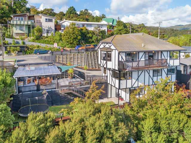 28 Castle Crescent Stokes Valley