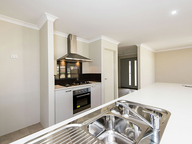 11 Barbon Lane BALDIVIS