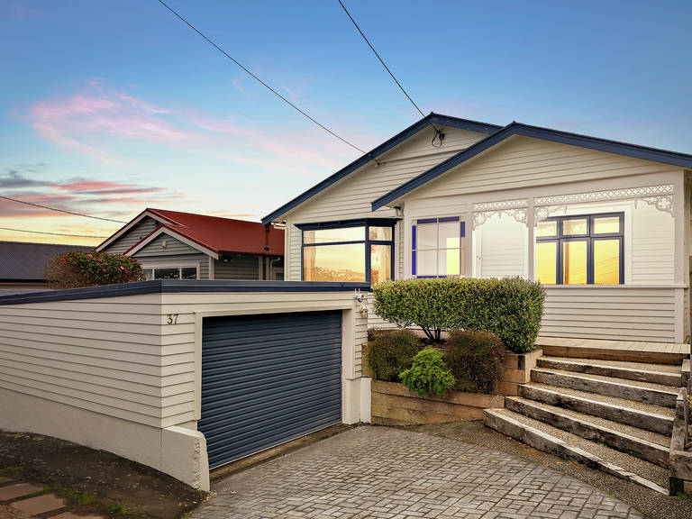37 Athens Street Miramar