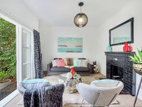 photo property thumbnail