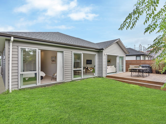 17A Waione Avenue Te Atatu Peninsula