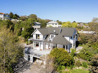 photo property thumbnail