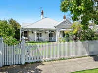 photo property thumbnail