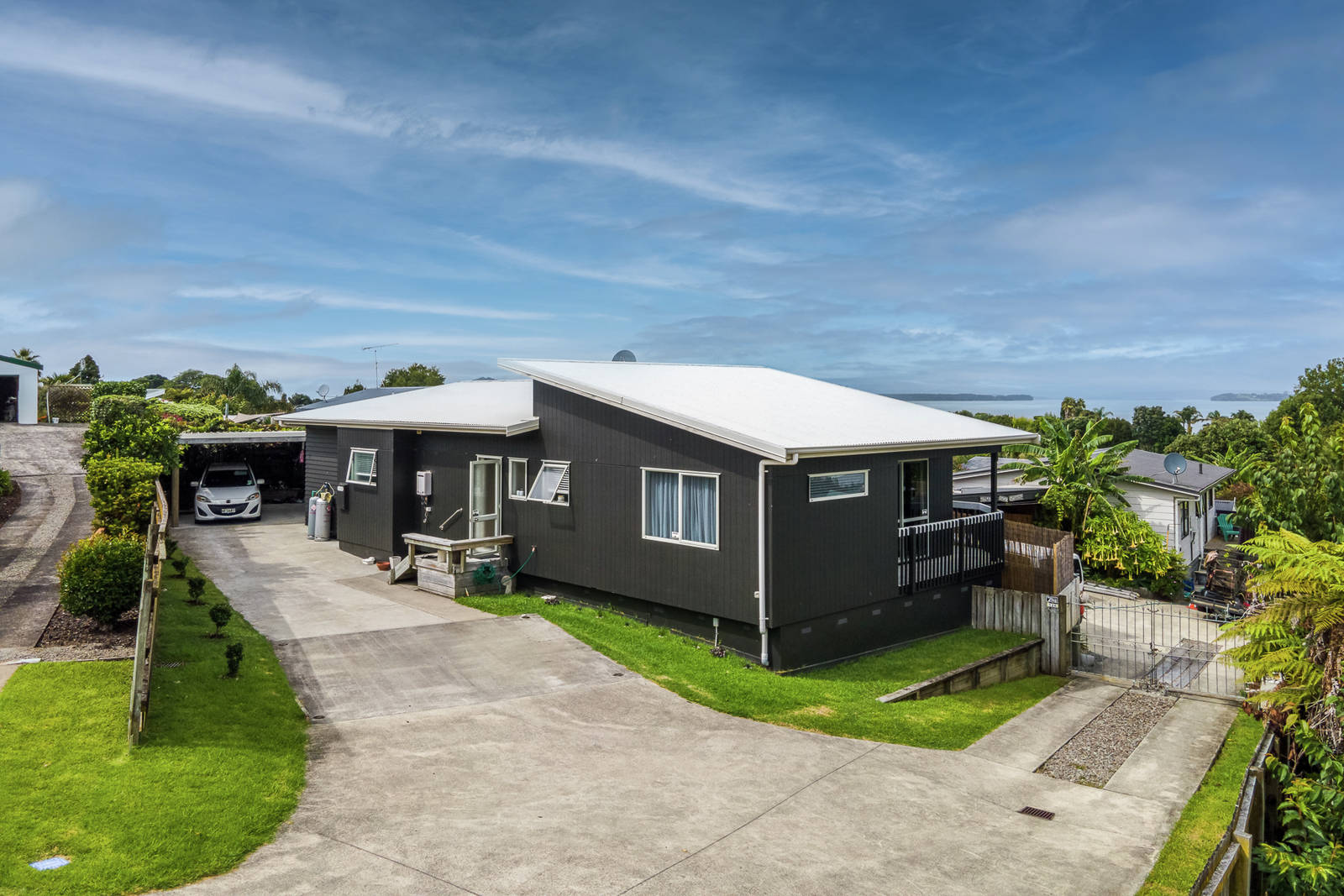 12 Koutunui Road, Athenree, Waihi Beach 3 Bed House Private Sale