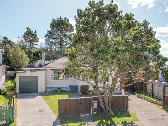 9 Loasby Crescent Newlands