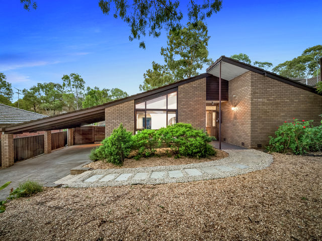 31 Carbora Dale Greensborough