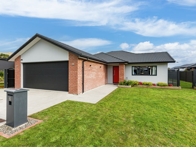 6 Salisbury Crescent Wallaceville