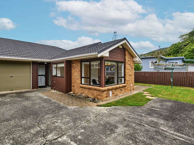 219C Main Road Tawa