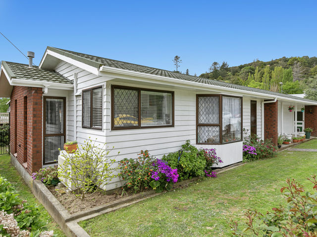 7 Kennedy Grove Stokes Valley
