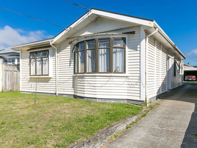 67 Kauri Street Miramar