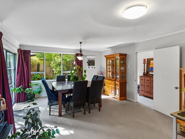 141B  Bradbury Road Botany Downs