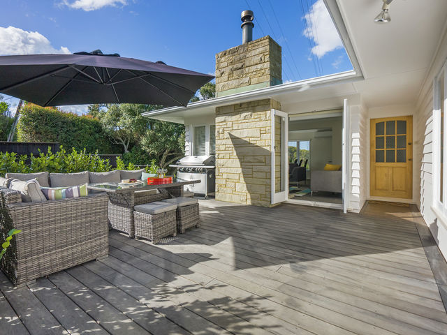 11a Locke Avenue Hillsborough