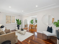 photo property thumbnail