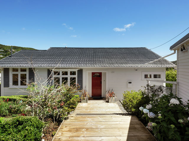 10 Donald Crescent Karori