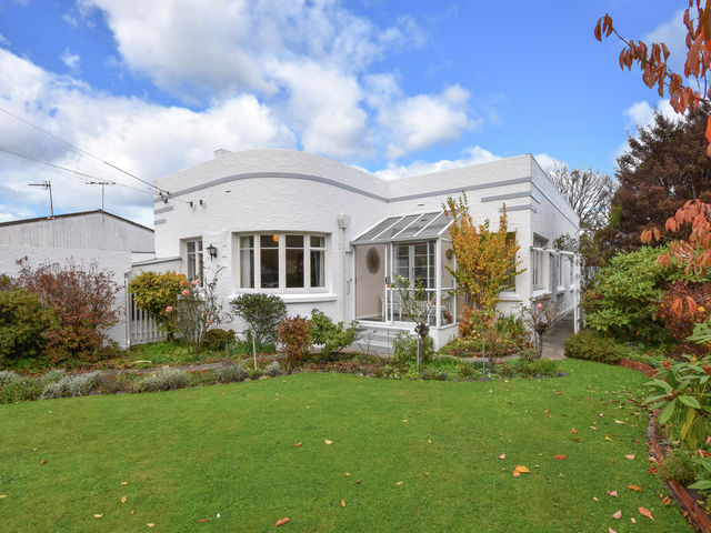 7 Valpy Street St Clair