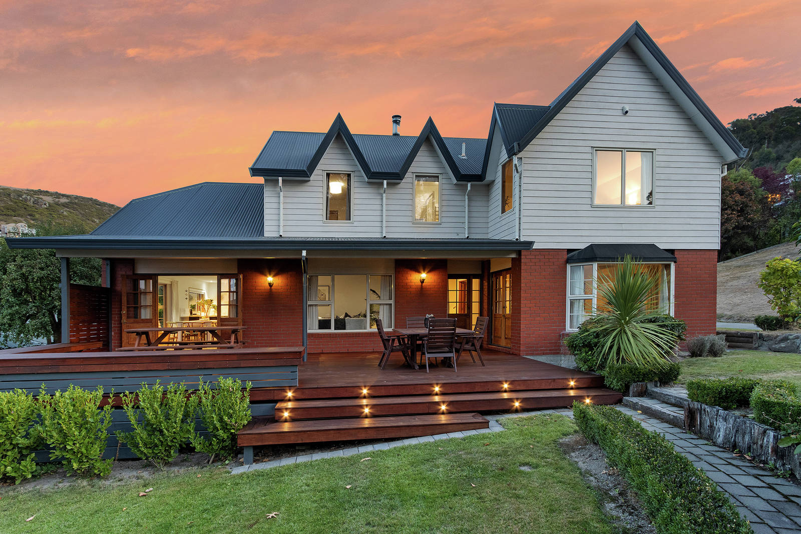 12 Alderson Avenue, Hillsborough 5 Bed House Private Sale