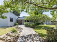 photo property thumbnail