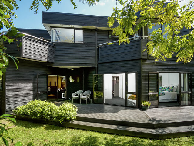 8a Blomfield Spa Takapuna