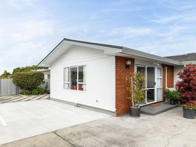 18/376 Kennedy Road Pirimai