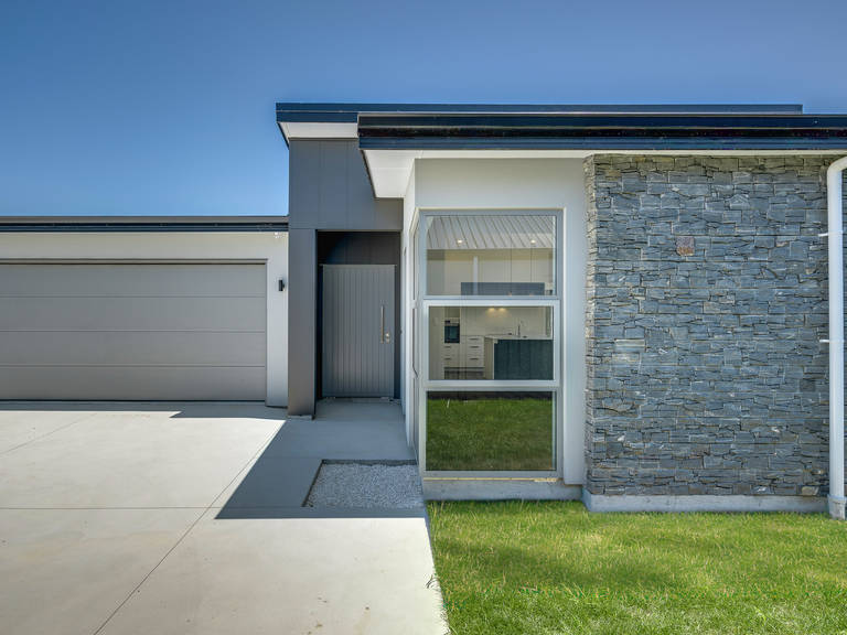 22 Whangaehu Place Te Awa