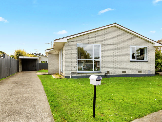 3 Amberley Grove Lower Hutt Central