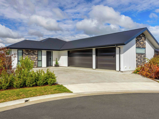 17 Monte Crescent Lincoln