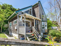 photo property thumbnail