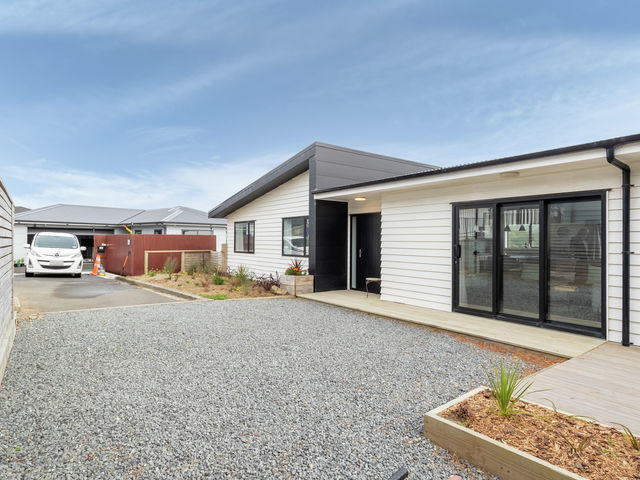 9 Cirrus Close Newlands
