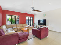 photo property thumbnail