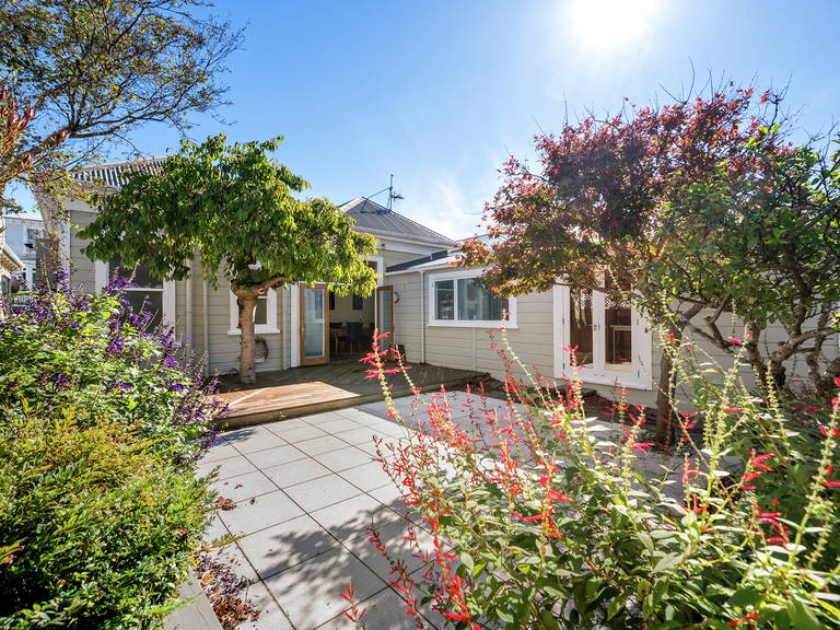 43 Porritt Avenue Mount Victoria