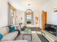 photo property thumbnail