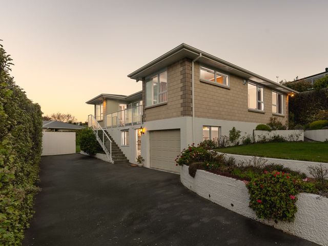 264 Cannon Hill Crescent Mount Pleasant