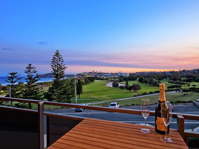 5/44-46 Golf Avenue Mona Vale