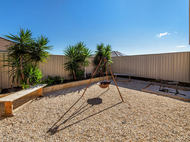 55 Cottesloe Crescent Secret Harbour