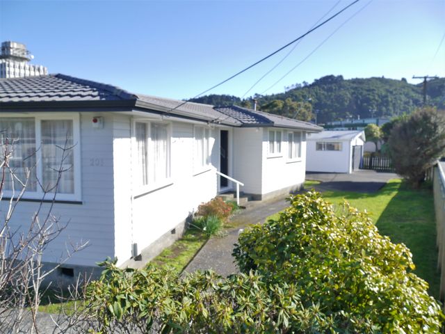 231 Taita Drive Avalon
