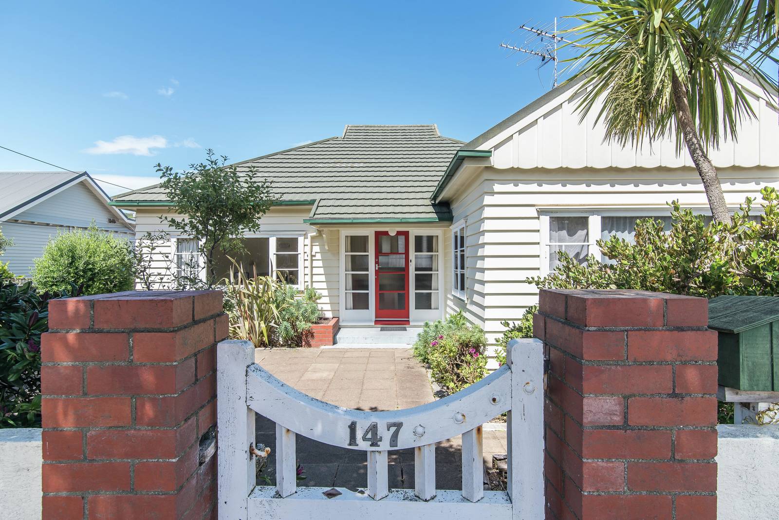 147 Derwent Street, Island Bay