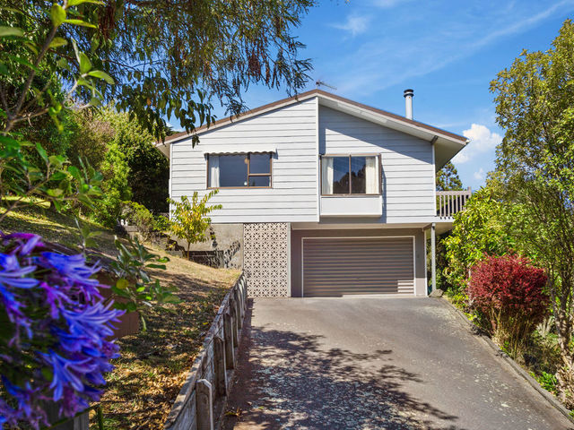 6 Wingfield Place Churton Park