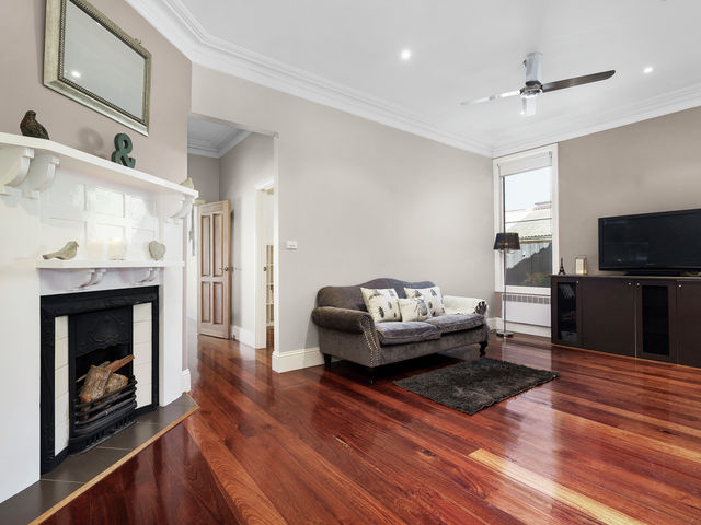 60 Carlisle Crescent Hughesdale