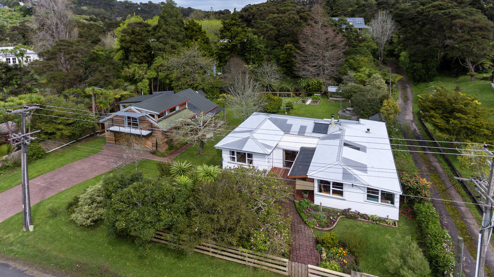 17 Landing Road, Titirangi